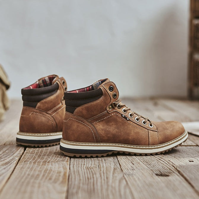 Bota de Couro Masculina - Deca